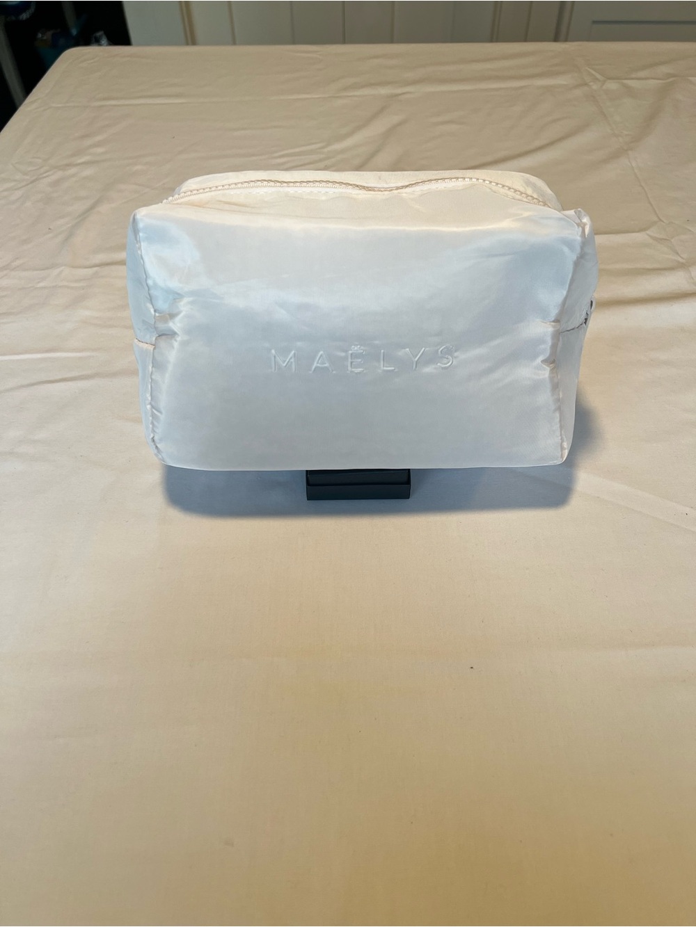 MAELYS White Satin Cosmetic Pouch NWOT